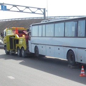 Буксировка автобуса со снятием кардана